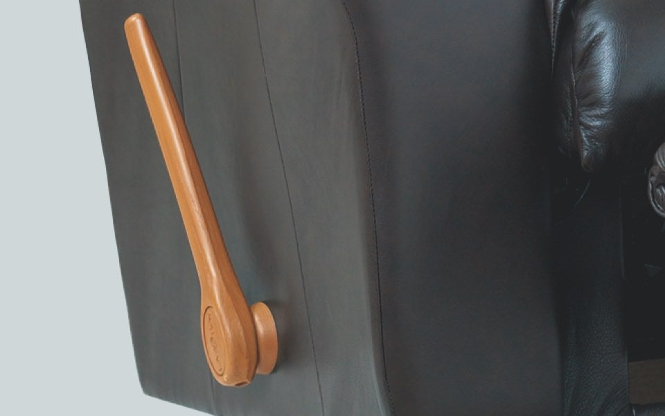 Closeup of elongated handle